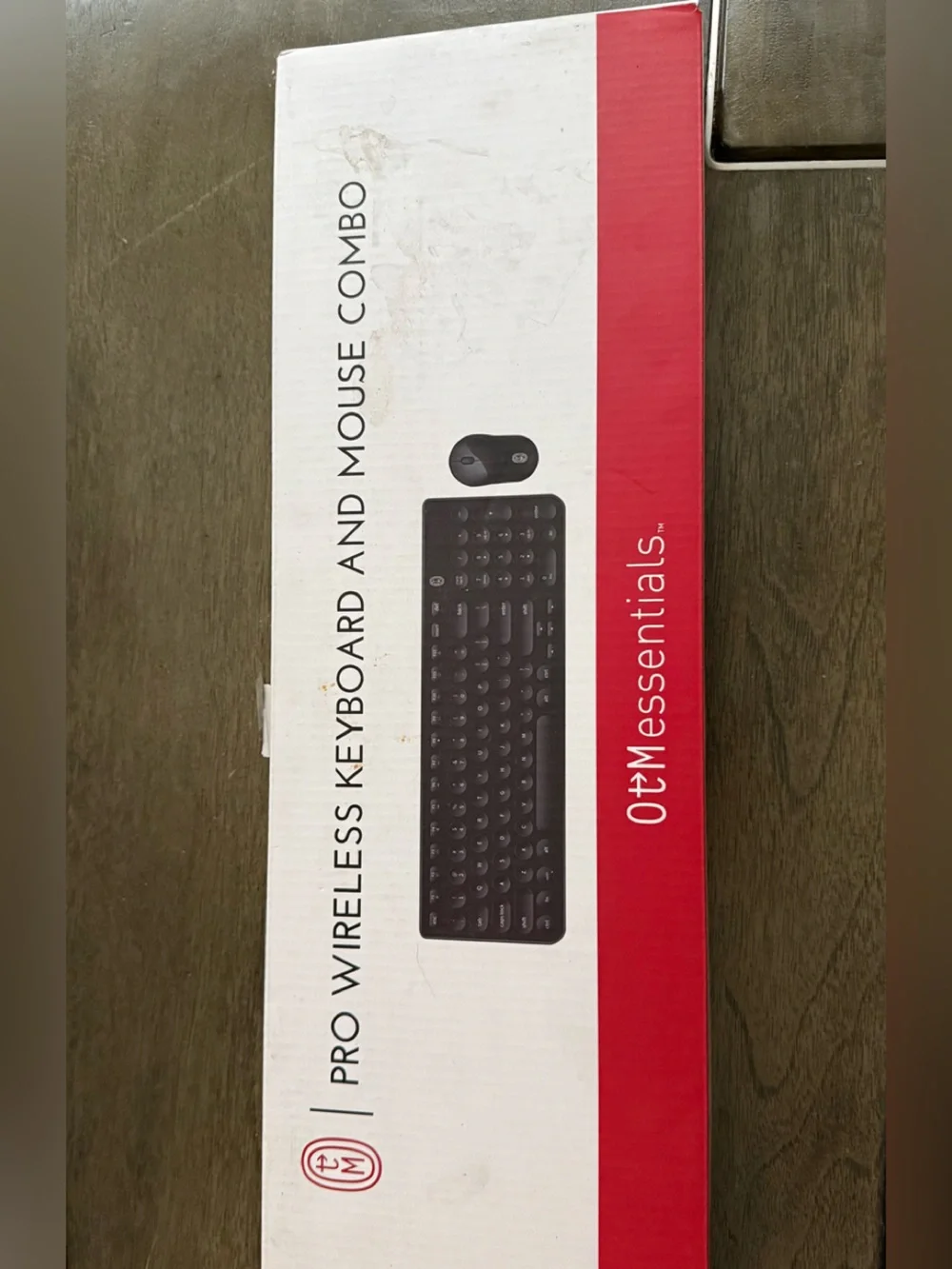 Essentials Black Wireless Keyboard & Mouse Set with Round Keycaps